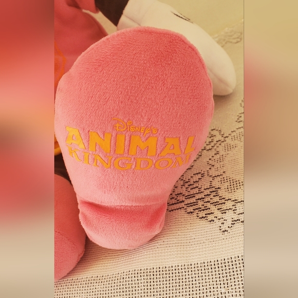 Disney Animal Kingdom Chester & Hester's Dino Institute Minnie Mouse Plush 17" - Picture 8 of 8